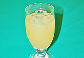 青森産りんごの100％ジュース