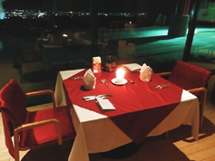 夜景を見ながらお食事