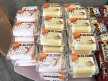 えびごぼうせんべいと玉ねぎせんべい